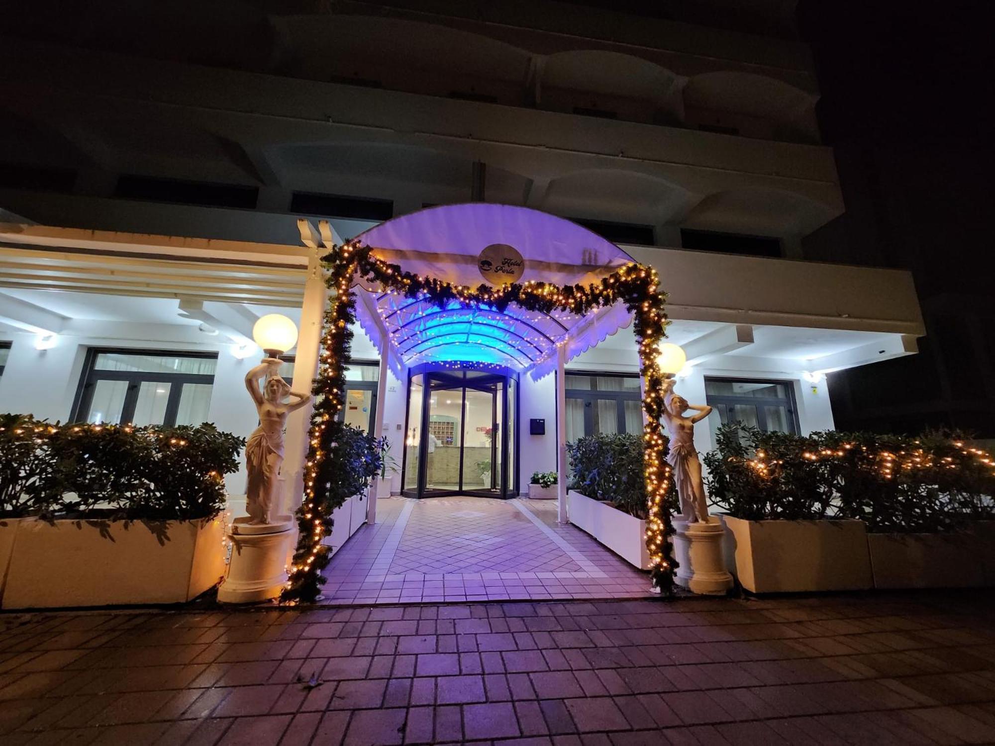 Hotel Perla Cesenatico Esterno foto
